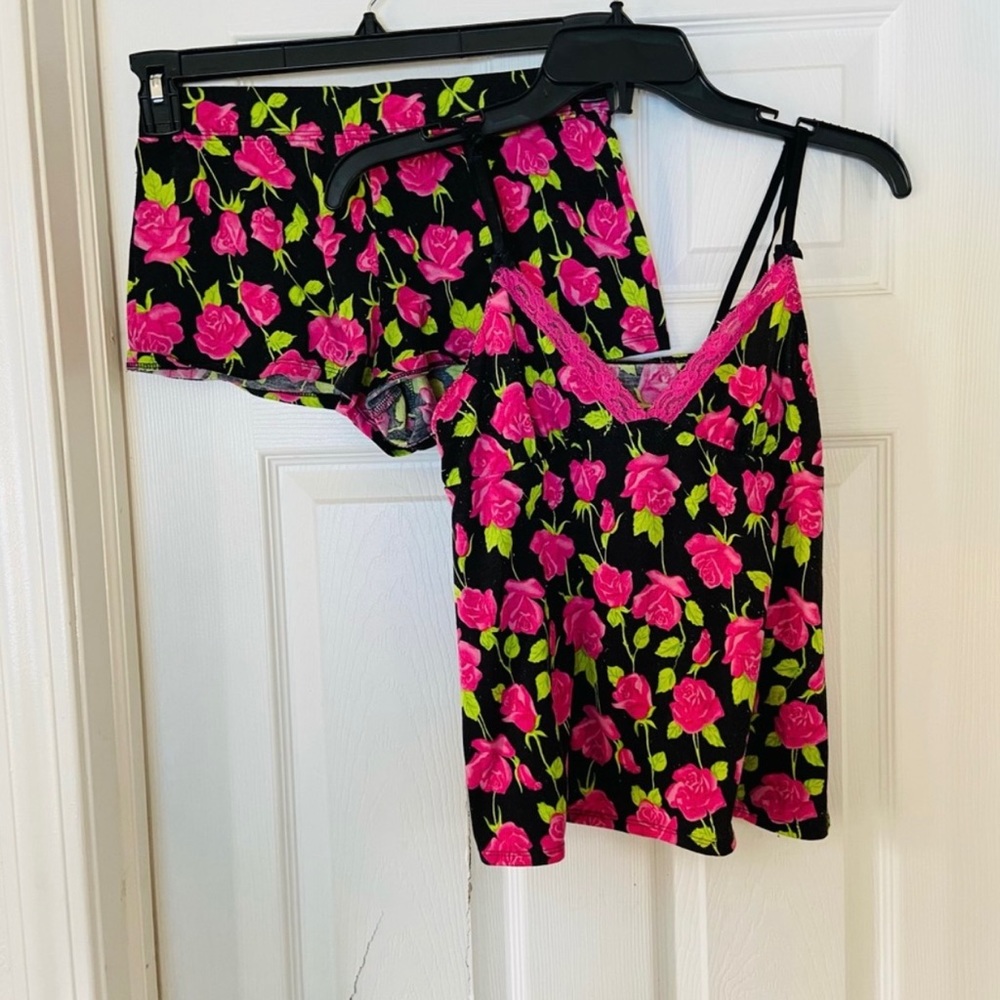 BESTEY JOHNSON floral pajamas set size small